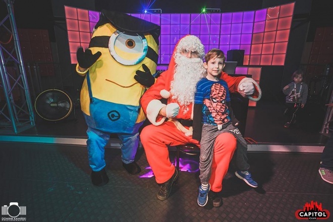 Kinder Party, Minionki i Mikołaj w Clubie Capitol [06.12.2015] - zdjęcie #102 - eOstroleka.pl