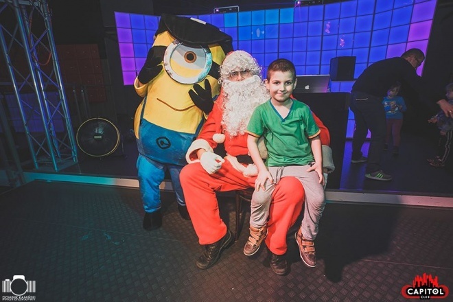 Kinder Party, Minionki i Mikołaj w Clubie Capitol [06.12.2015] - zdjęcie #81 - eOstroleka.pl