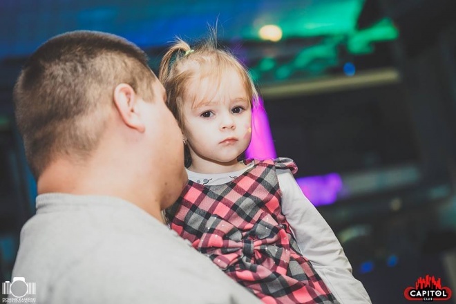 Kinder Party, Minionki i Mikołaj w Clubie Capitol [06.12.2015] - zdjęcie #71 - eOstroleka.pl