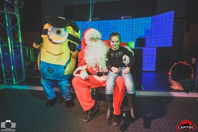 Kinder Party, Minionki i Mikołaj w Clubie Capitol [06.12.2015] - zdjęcie #68 - eOstroleka.pl