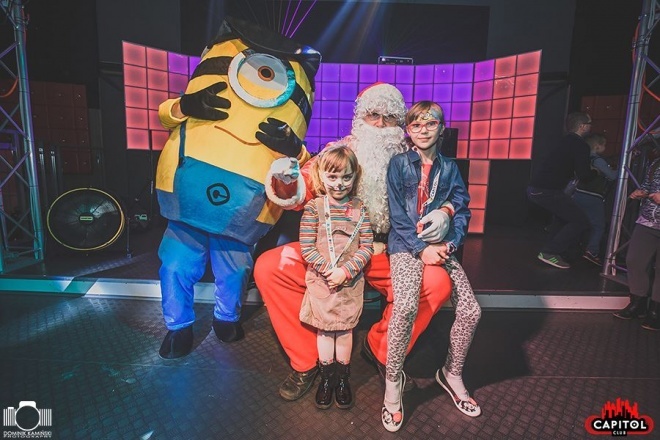 Kinder Party, Minionki i Mikołaj w Clubie Capitol [06.12.2015] - zdjęcie #60 - eOstroleka.pl