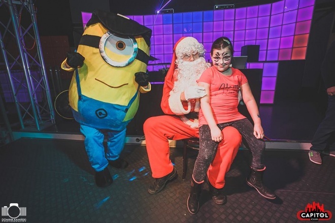 Kinder Party, Minionki i Mikołaj w Clubie Capitol [06.12.2015] - zdjęcie #49 - eOstroleka.pl
