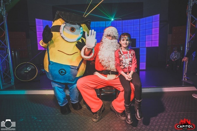 Kinder Party, Minionki i Mikołaj w Clubie Capitol [06.12.2015] - zdjęcie #46 - eOstroleka.pl
