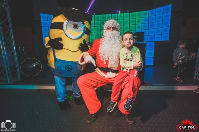 Kinder Party, Minionki i Mikołaj w Clubie Capitol [06.12.2015] - zdjęcie #41 - eOstroleka.pl