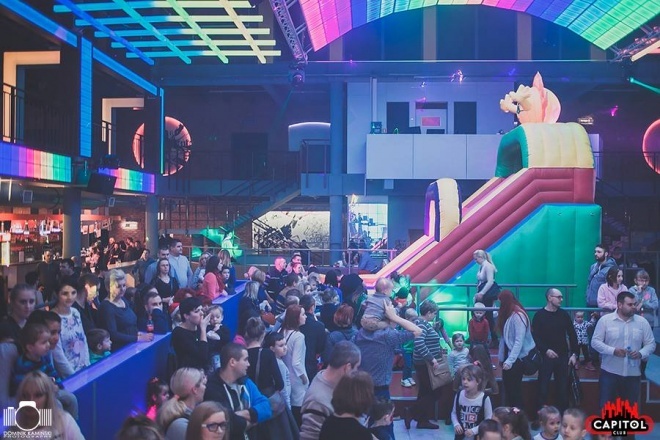 Kinder Party, Minionki i Mikołaj w Clubie Capitol [06.12.2015] - zdjęcie #31 - eOstroleka.pl