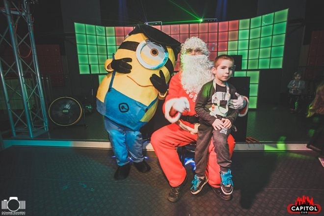 Kinder Party, Minionki i Mikołaj w Clubie Capitol [06.12.2015] - zdjęcie #28 - eOstroleka.pl