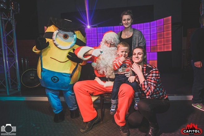 Kinder Party, Minionki i Mikołaj w Clubie Capitol [06.12.2015] - zdjęcie #19 - eOstroleka.pl