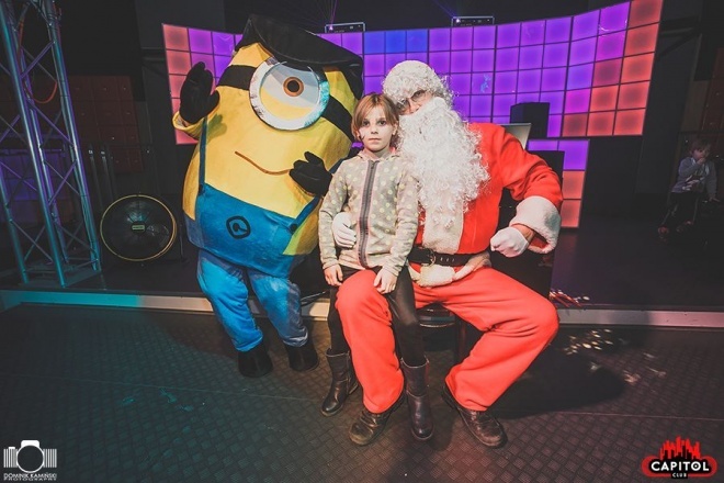 Kinder Party, Minionki i Mikołaj w Clubie Capitol [06.12.2015] - zdjęcie #12 - eOstroleka.pl