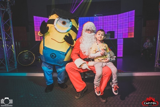 Kinder Party, Minionki i Mikołaj w Clubie Capitol [06.12.2015] - zdjęcie #239 - eOstroleka.pl