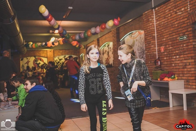 Kinder Party, Minionki i Mikołaj w Clubie Capitol [06.12.2015] - zdjęcie #206 - eOstroleka.pl