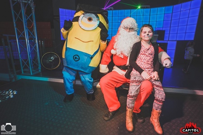 Kinder Party, Minionki i Mikołaj w Clubie Capitol [06.12.2015] - zdjęcie #170 - eOstroleka.pl