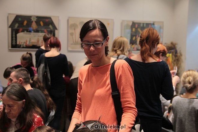 „Idą święta – czas stroić choinkę” - rodzinne warsztaty w ostrołęckim muzeum [06.12.2015] - zdjęcie #3 - eOstroleka.pl