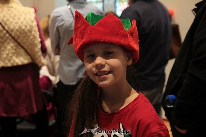 „Idą święta – czas stroić choinkę” - rodzinne warsztaty w ostrołęckim muzeum [06.12.2015] - zdjęcie #2 - eOstroleka.pl