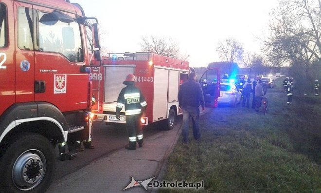 Wypadek w Czarnowcu: Do szpitala trafiła jedna osoba [06.12.2015] - zdjęcie #1 - eOstroleka.pl