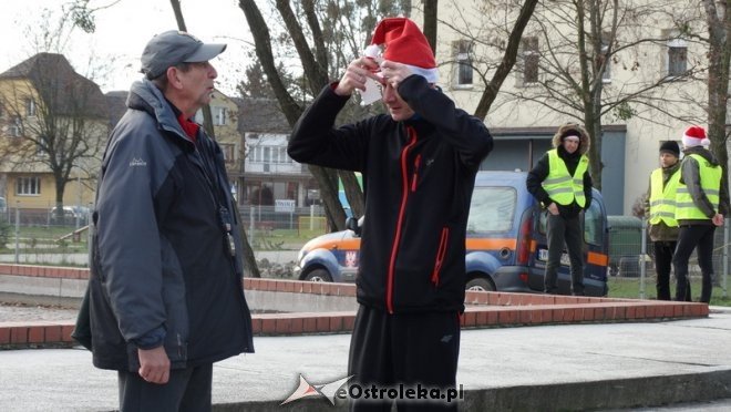 Rodzinny Bieg Mikołajkowy z MOPR-em [06.12.2015] - zdjęcie #147 - eOstroleka.pl