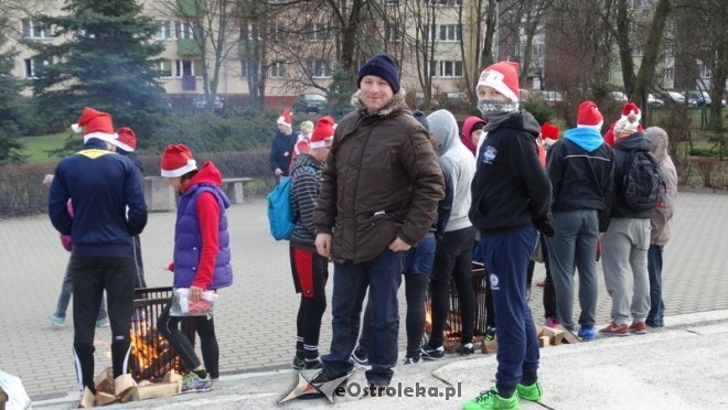 Rodzinny Bieg Mikołajkowy z MOPR-em [06.12.2015] - zdjęcie #135 - eOstroleka.pl