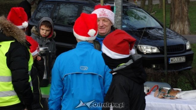 Rodzinny Bieg Mikołajkowy z MOPR-em [06.12.2015] - zdjęcie #133 - eOstroleka.pl