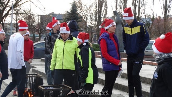 Rodzinny Bieg Mikołajkowy z MOPR-em [06.12.2015] - zdjęcie #128 - eOstroleka.pl