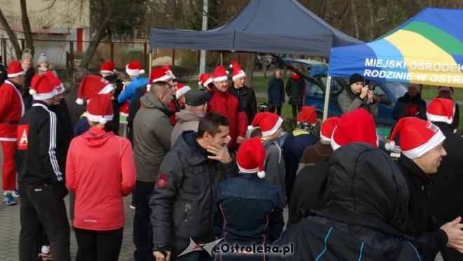Rodzinny Bieg Mikołajkowy z MOPR-em [06.12.2015] - zdjęcie #108 - eOstroleka.pl