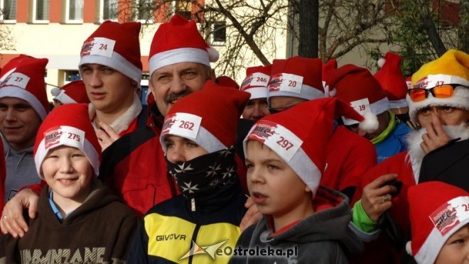 Rodzinny Bieg Mikołajkowy z MOPR-em [06.12.2015] - zdjęcie #91 - eOstroleka.pl
