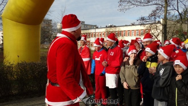 Rodzinny Bieg Mikołajkowy z MOPR-em [06.12.2015] - zdjęcie #89 - eOstroleka.pl