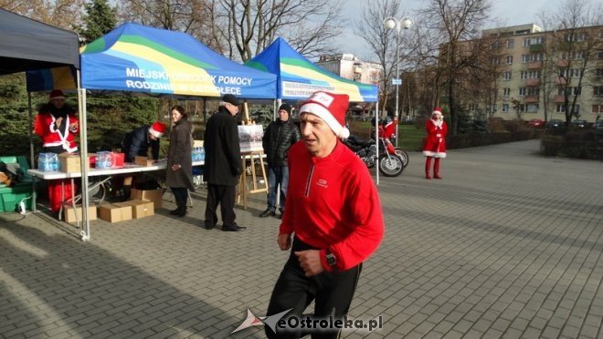 Rodzinny Bieg Mikołajkowy z MOPR-em [06.12.2015] - zdjęcie #78 - eOstroleka.pl