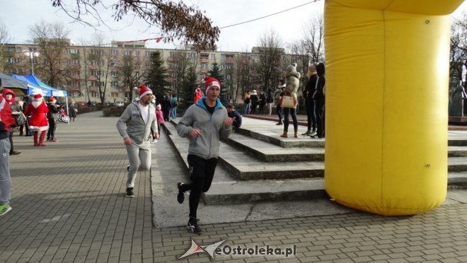 Rodzinny Bieg Mikołajkowy z MOPR-em [06.12.2015] - zdjęcie #74 - eOstroleka.pl