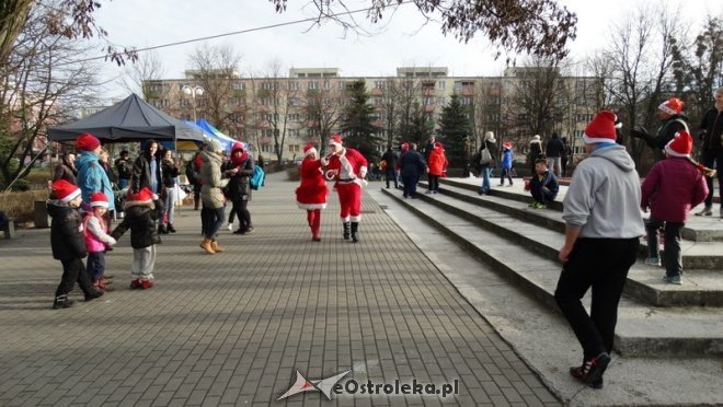 Rodzinny Bieg Mikołajkowy z MOPR-em [06.12.2015] - zdjęcie #71 - eOstroleka.pl
