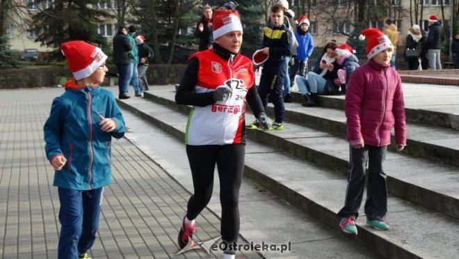 Rodzinny Bieg Mikołajkowy z MOPR-em [06.12.2015] - zdjęcie #61 - eOstroleka.pl