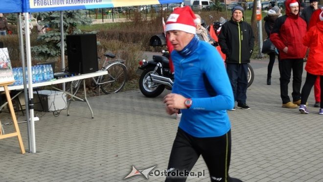 Rodzinny Bieg Mikołajkowy z MOPR-em [06.12.2015] - zdjęcie #41 - eOstroleka.pl