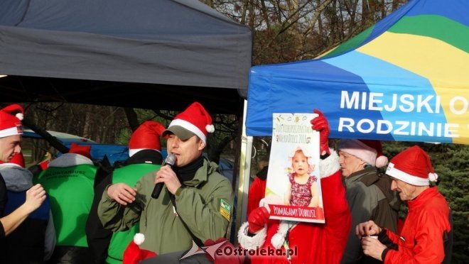 Rodzinny Bieg Mikołajkowy z MOPR-em [06.12.2015] - zdjęcie #30 - eOstroleka.pl