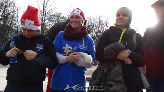 Rodzinny Bieg Mikołajkowy z MOPR-em [06.12.2015] - zdjęcie #29 - eOstroleka.pl