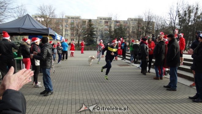 Rodzinny Bieg Mikołajkowy z MOPR-em [06.12.2015] - zdjęcie #20 - eOstroleka.pl