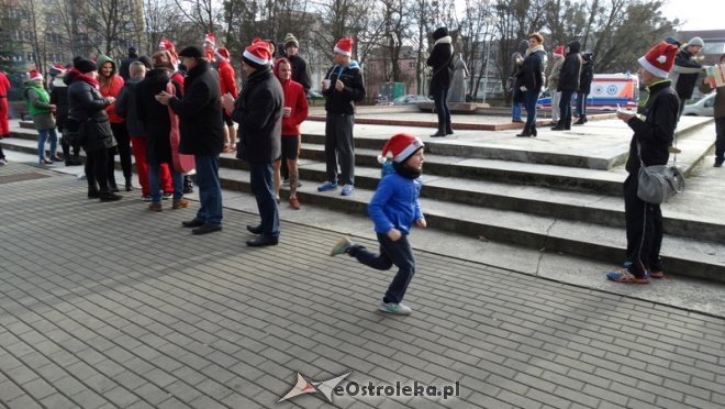 Rodzinny Bieg Mikołajkowy z MOPR-em [06.12.2015] - zdjęcie #19 - eOstroleka.pl