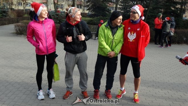 Rodzinny Bieg Mikołajkowy z MOPR-em [06.12.2015] - zdjęcie #6 - eOstroleka.pl