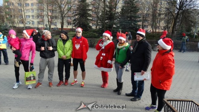 Rodzinny Bieg Mikołajkowy z MOPR-em [06.12.2015] - zdjęcie #3 - eOstroleka.pl