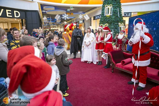 Mikołajki w Bursztynowej [06.12.2015] - zdjęcie #7 - eOstroleka.pl