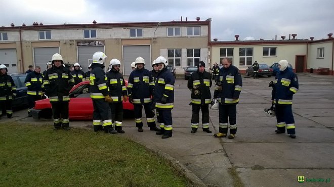 Strażacy ochotnicy z powiatu ostrołęckiego przeszkoleni [08.12.2015] - zdjęcie #4 - eOstroleka.pl