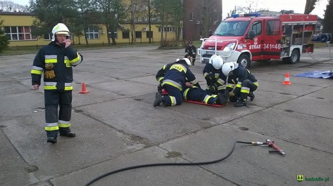 Strażacy ochotnicy z powiatu ostrołęckiego przeszkoleni [08.12.2015] - zdjęcie #16 - eOstroleka.pl