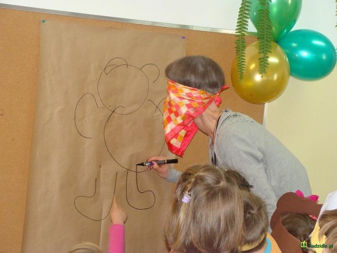 Światowy Dzień Pluszowego Misia w Przedszkolu w Dylewie [09.12.2015] - zdjęcie #61 - eOstroleka.pl