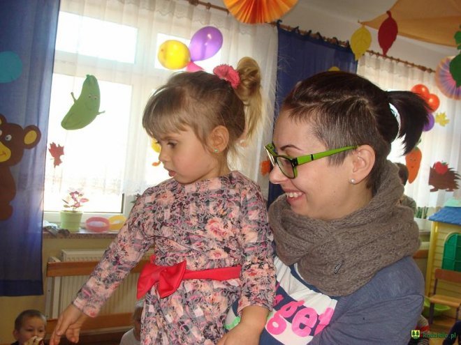 Światowy Dzień Pluszowego Misia w Przedszkolu w Dylewie [09.12.2015] - zdjęcie #6 - eOstroleka.pl