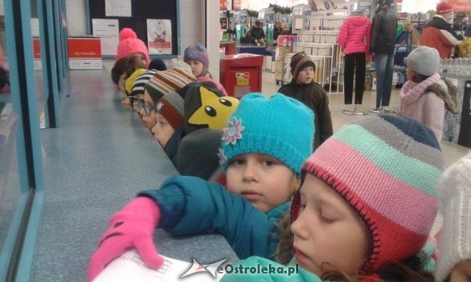 Mikołaj w Szkole Podstawowej nr 10 w Ostrołęce [09.12.2015] - zdjęcie #21 - eOstroleka.pl