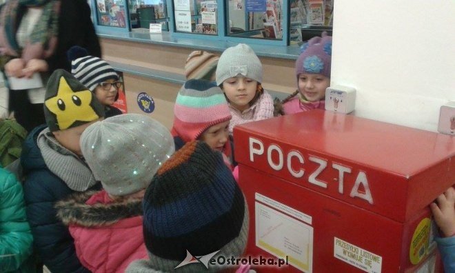 Mikołaj w Szkole Podstawowej nr 10 w Ostrołęce [09.12.2015] - zdjęcie #20 - eOstroleka.pl