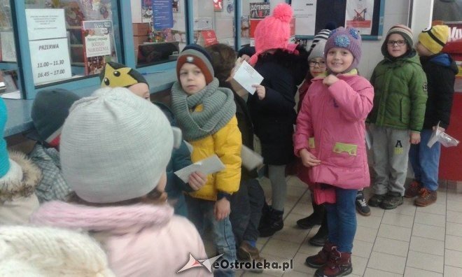 Mikołaj w Szkole Podstawowej nr 10 w Ostrołęce [09.12.2015] - zdjęcie #6 - eOstroleka.pl