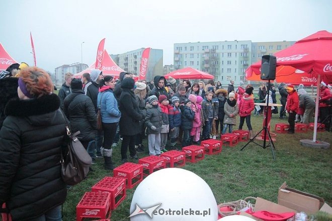 Tłumy ostrołęczan przywitały ciężarówkę Coca Coli z Mikołajem [09.12.2015] - zdjęcie #22 - eOstroleka.pl