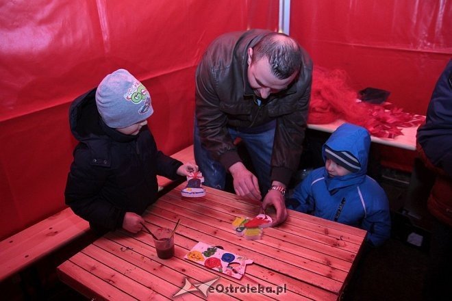 Tłumy ostrołęczan przywitały ciężarówkę Coca Coli z Mikołajem [09.12.2015] - zdjęcie #14 - eOstroleka.pl