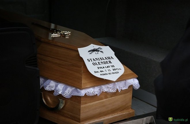 Ostatnia droga śp. Stanisławy Olender [10.12.2015] - zdjęcie #13 - eOstroleka.pl
