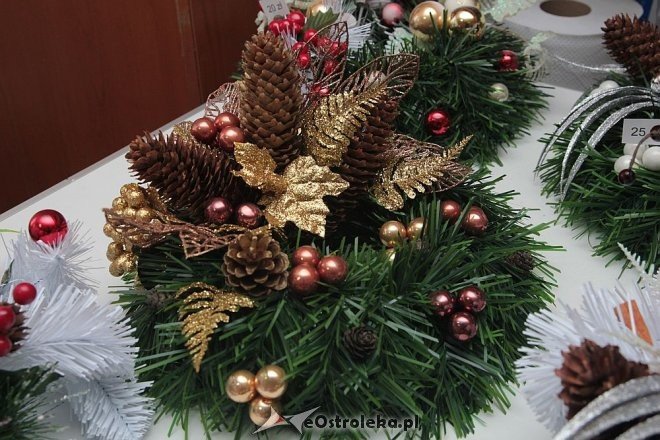 Kiermasz u „Motylków” trwa: Ostatnia szansa na zakup wyjątkowych świątecznych stroików [10.12.2015] - zdjęcie #7 - eOstroleka.pl