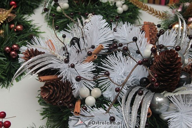 Kiermasz u „Motylków” trwa: Ostatnia szansa na zakup wyjątkowych świątecznych stroików [10.12.2015] - zdjęcie #8 - eOstroleka.pl