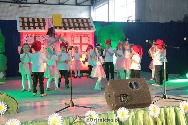 Miejska „dziewiątka” oficjalnie już Bajkową Krainą [11.12.2015] - zdjęcie #25 - eOstroleka.pl